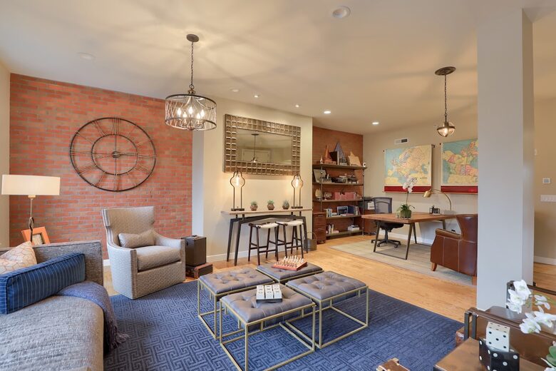 Elegant 3,000 Sq. Ft. Condo in Lancaster's Heart - Lancaster, Pennsylvania