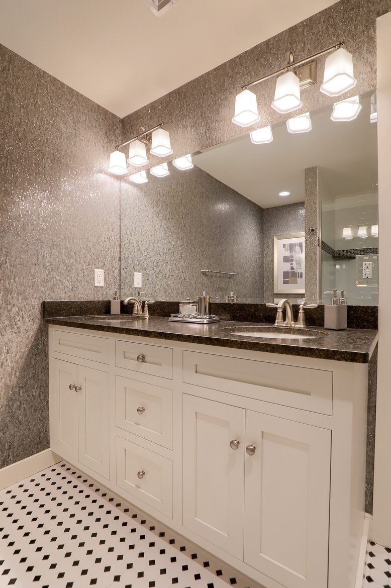 Elegant 3,000 Sq. Ft. Condo in Lancaster's Heart - Lancaster, Pennsylvania