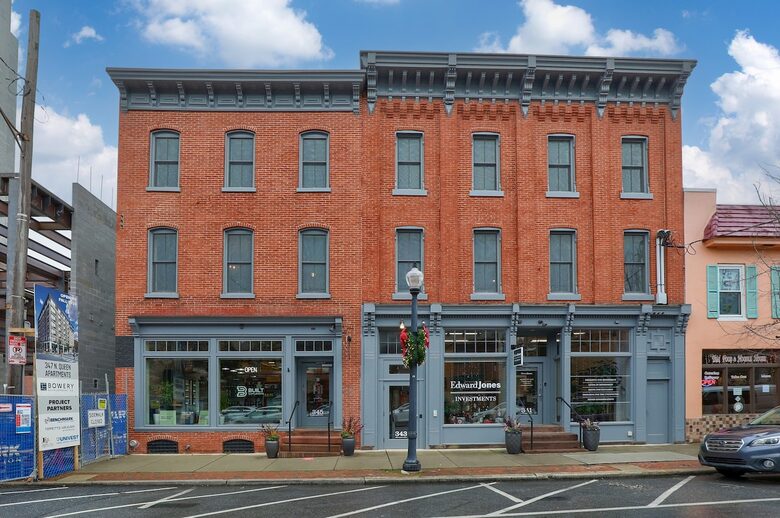 Elegant 3,000 Sq. Ft. Condo in Lancaster's Heart - Lancaster, Pennsylvania