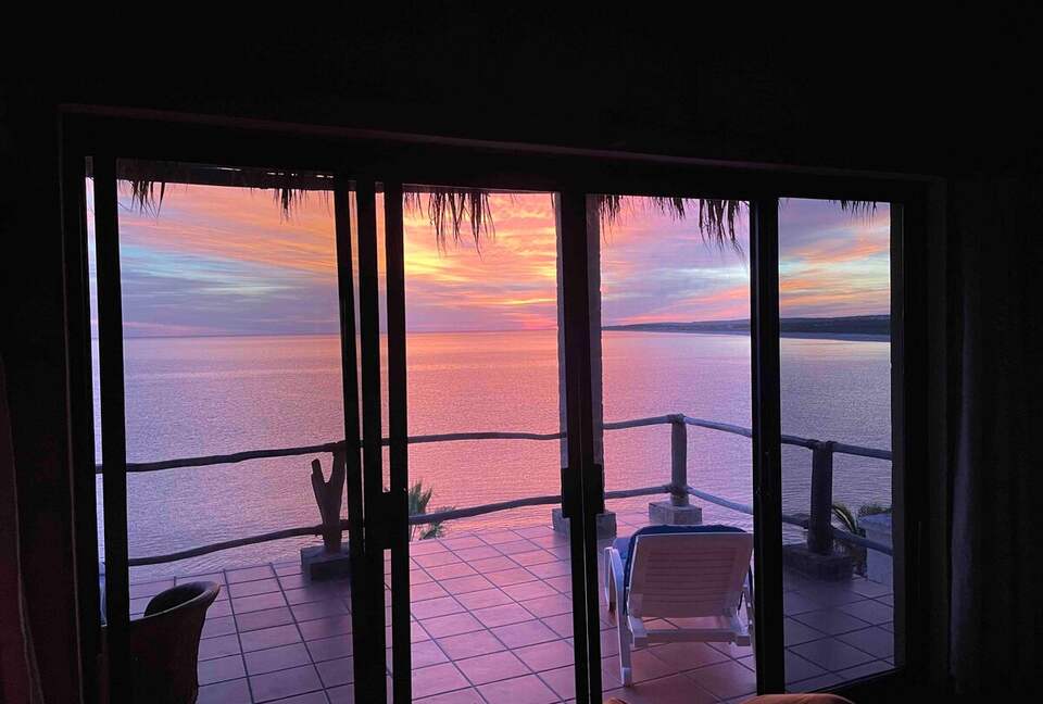 Beautiful Beachfront Hacienda - Baja California Sur, Mexico