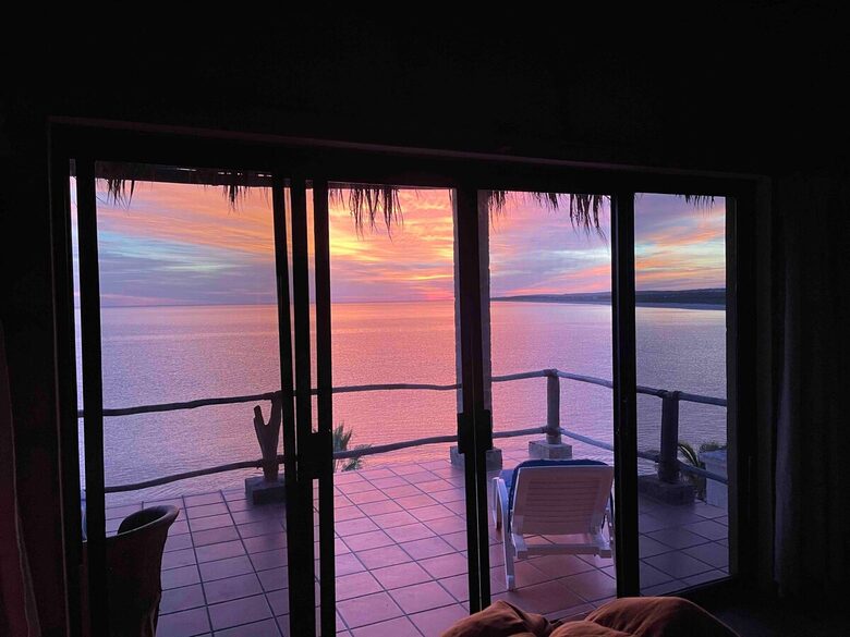 Beautiful Beachfront Hacienda - Baja California Sur, Mexico
