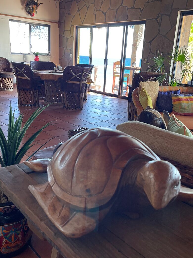 Beautiful Beachfront Hacienda - Baja California Sur, Mexico
