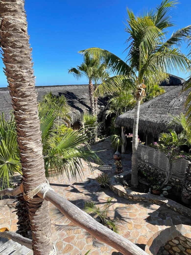 Beautiful Beachfront Hacienda - Baja California Sur, Mexico