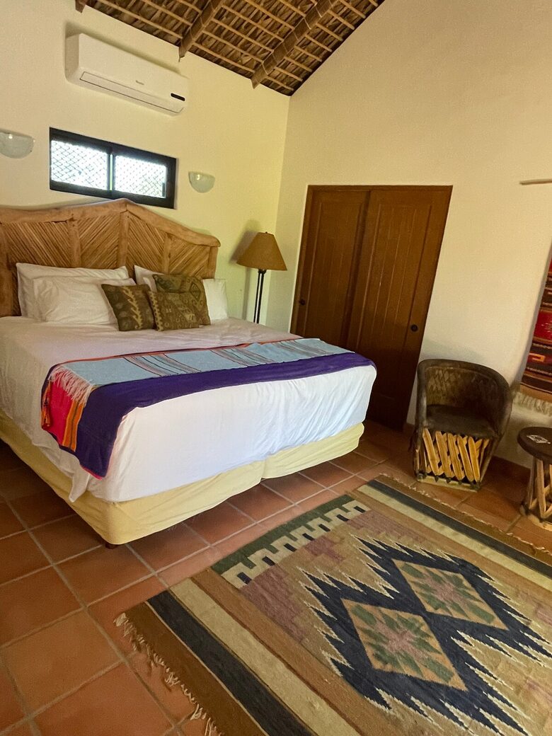 Beautiful Beachfront Hacienda - Baja California Sur, Mexico