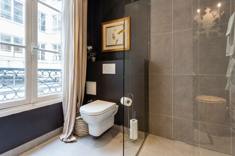 Fancy Designer Flat on Saint-Honoré - Paris, France