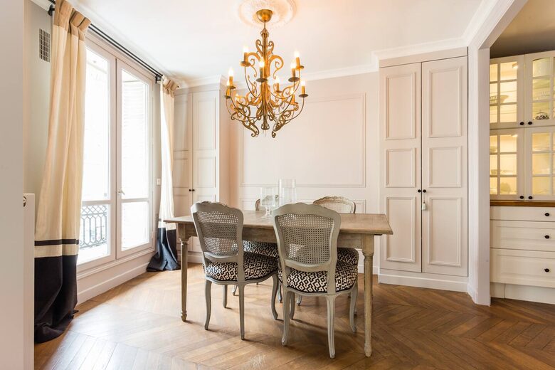 Fancy Designer Flat on Saint-Honoré - Paris, France