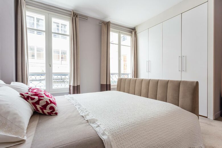 Fancy Designer Flat on Saint-Honoré - Paris, France