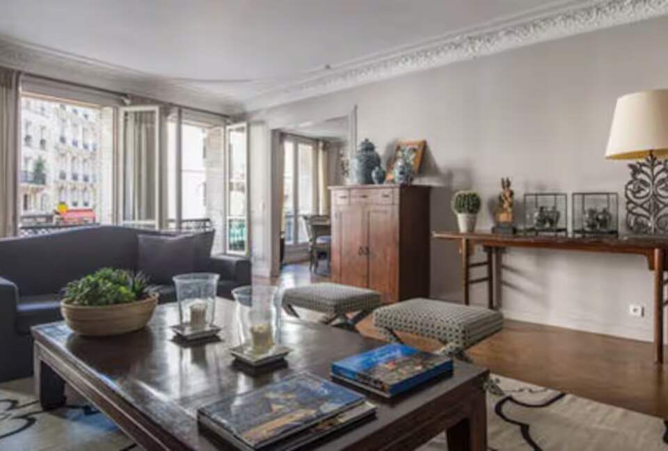Fancy Designer Flat on Saint-Honoré - Paris, France