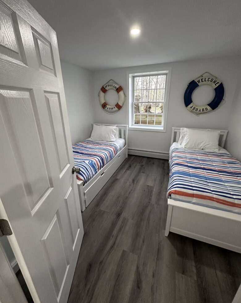 Delightful Southampton Retreat with Heated Pool & Jacuzzi - Southampton, New York
