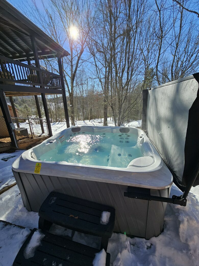 Appalachian Mountain Retreat - Fleetwood, North Carolina