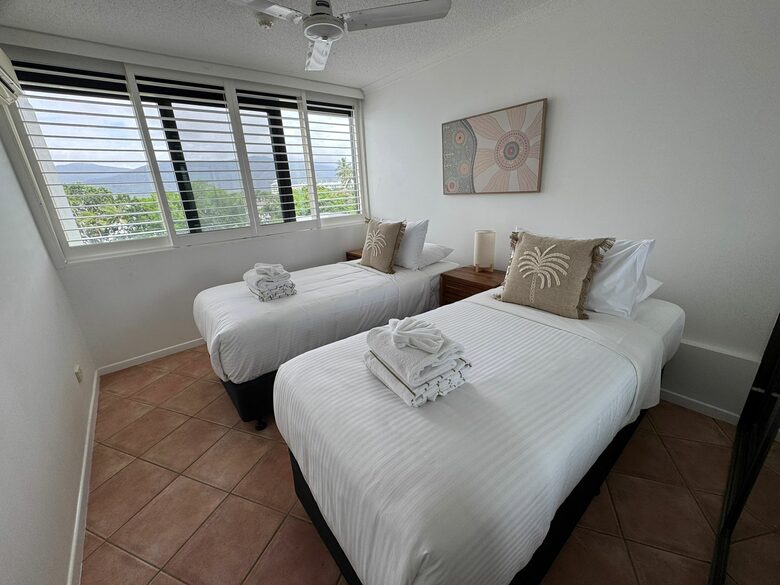 Cairns Aquarius Apartment - Cairns, Australia