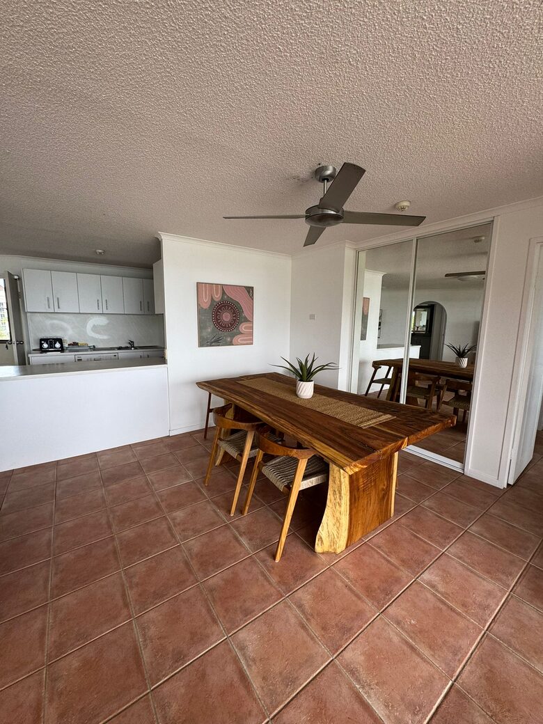 Cairns Aquarius Apartment - Cairns, Australia