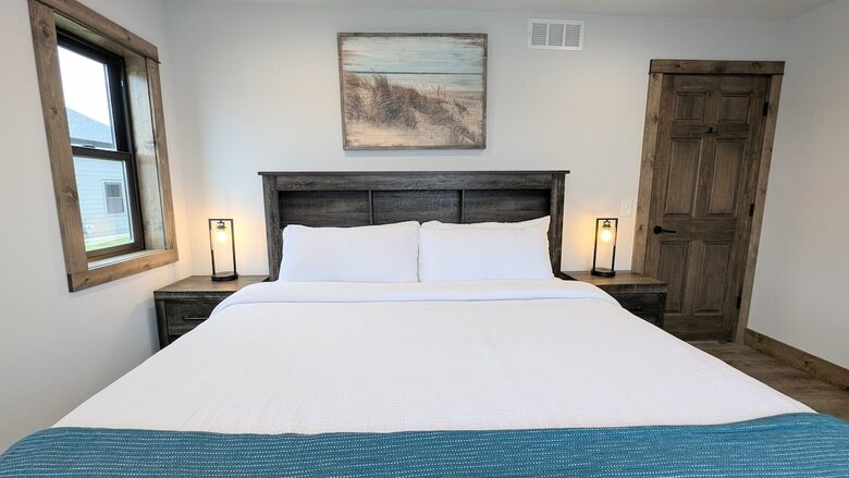 Sunset Lake Escape | Steps from the Beach - New Lisbon, Wisconsin