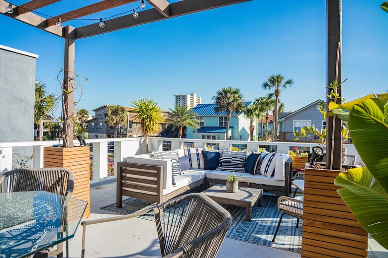 Stylish Neptune Beach Escape – Steps to the Sand - Neptune Beach, Florida