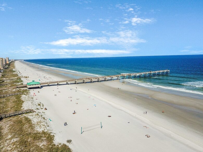 Stylish Neptune Beach Escape – Steps to the Sand - Neptune Beach, Florida