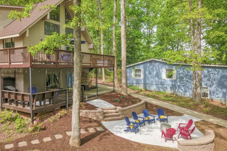 Lake Hartwell Hideaway - Anderson, South Carolina