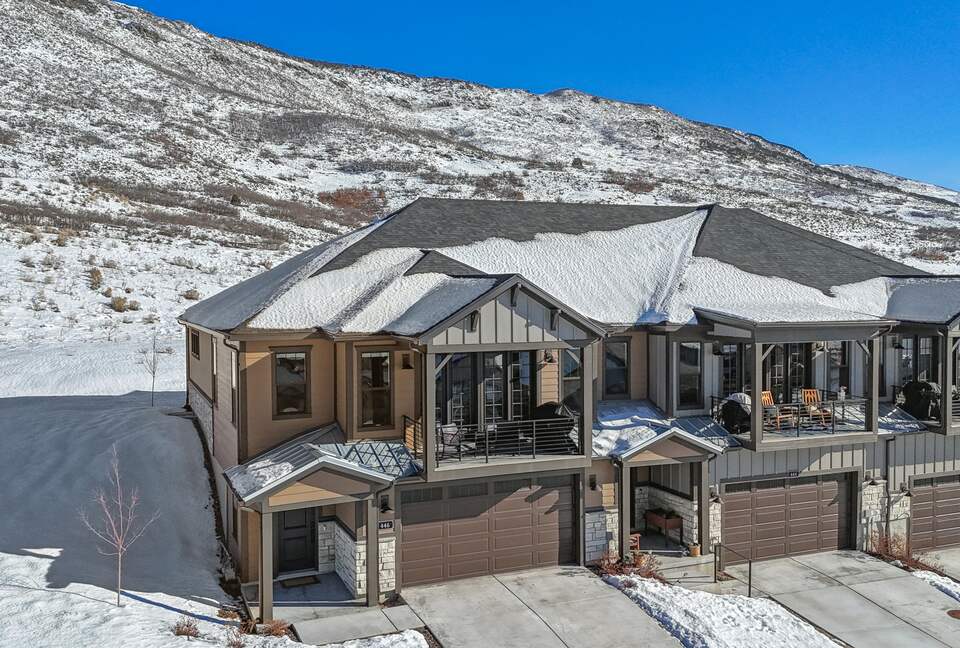 Haven for Outdoor Enthusiasts | Luxury townhome with views of Deer Valley - Heber City, Utah