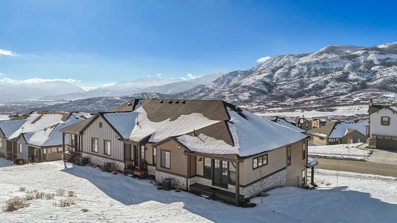 Haven for Outdoor Enthusiasts | Luxury townhome with views of Deer Valley - Heber City, Utah