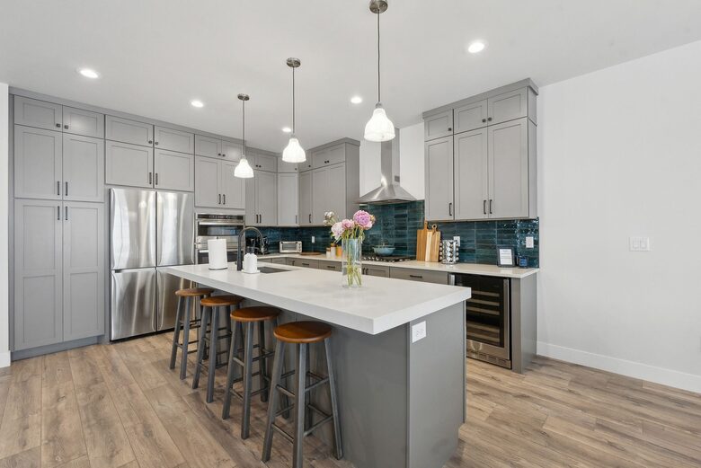 Haven for Outdoor Enthusiasts | Luxury townhome with views of Deer Valley - Heber City, Utah