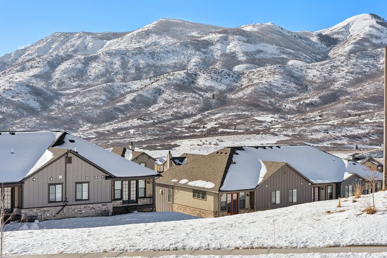 Haven for Outdoor Enthusiasts | Luxury townhome with views of Deer Valley - Heber City, Utah