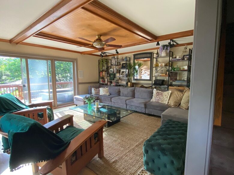Saratoga Lake Boathouse Escape | Movie Theater, Gym, & Private Dock - Saratoga Springs, New York