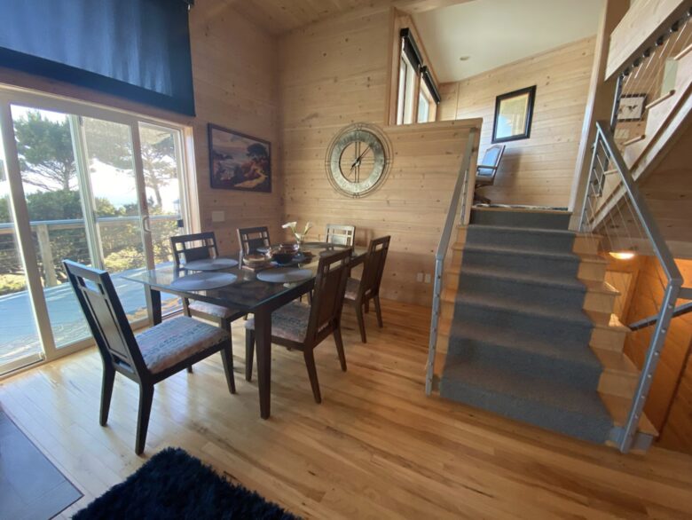 Oceanfront Retreat | The GLAS House (Garrison Lake And Sea) - Port Orford, Oregon