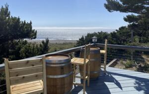 Oceanfront Retreat | The GLAS House (Garrison Lake And Sea) - Port Orford, Oregon
