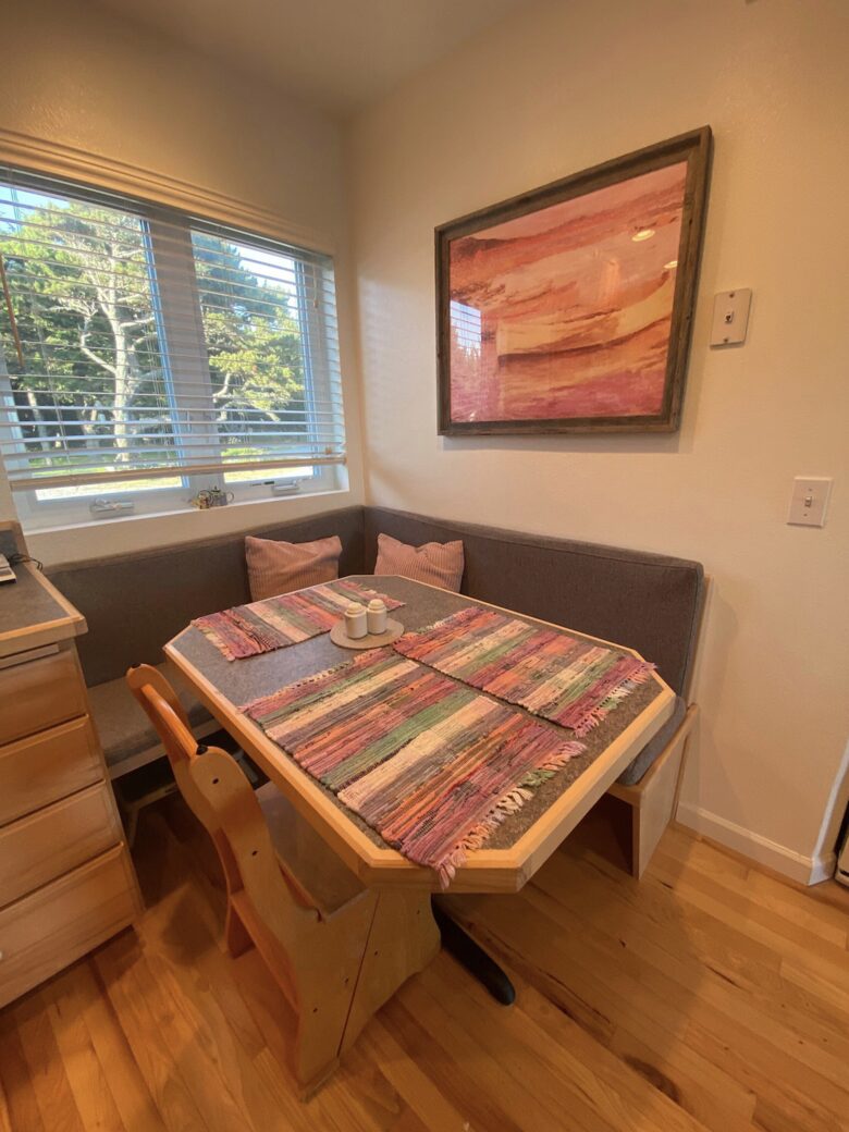 Oceanfront Retreat | The GLAS House (Garrison Lake And Sea) - Port Orford, Oregon