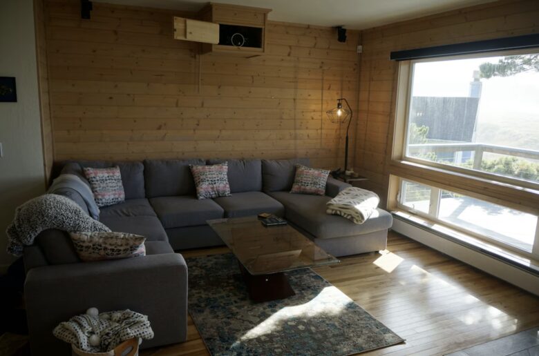 Oceanfront Retreat | The GLAS House (Garrison Lake And Sea) - Port Orford, Oregon
