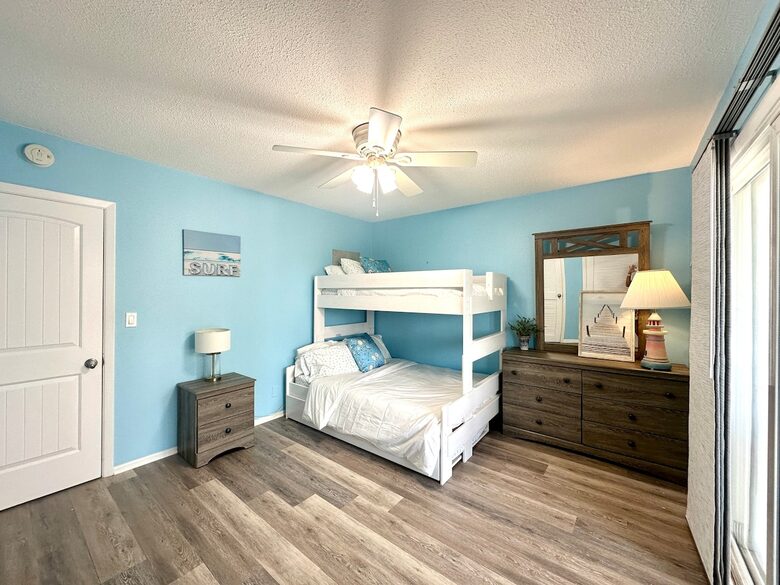 Anna Maria Island Escape | Steps to the Beach - Holmes Beach, Florida