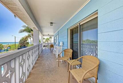 Anna Maria Island Escape | Steps to the Beach - Holmes Beach, Florida