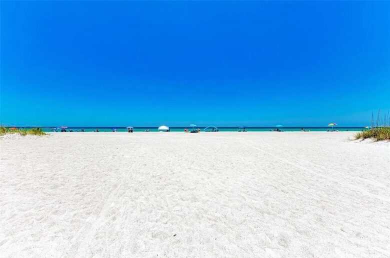 Anna Maria Island Escape | Steps to the Beach - Holmes Beach, Florida