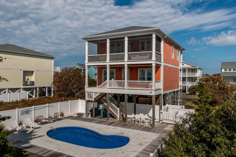 Holden Beach Haven: Relaxation Awaits at Sandy Claws - Holden Beach, North Carolina