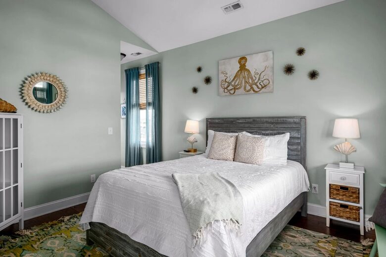 Holden Beach Haven: Relaxation Awaits at Sandy Claws - Holden Beach, North Carolina