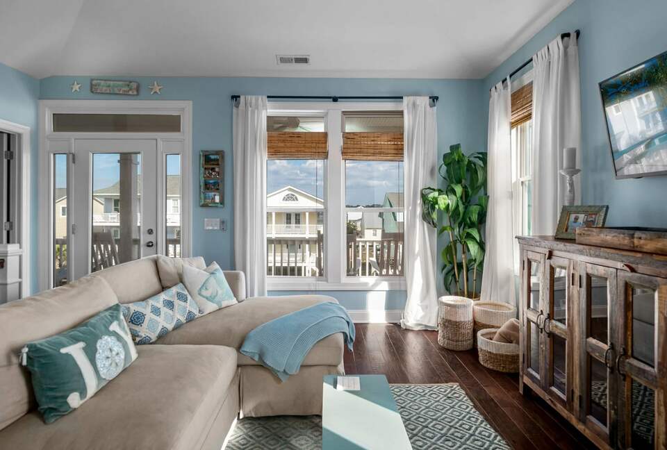 Holden Beach Haven: Relaxation Awaits at Sandy Claws - Holden Beach, North Carolina