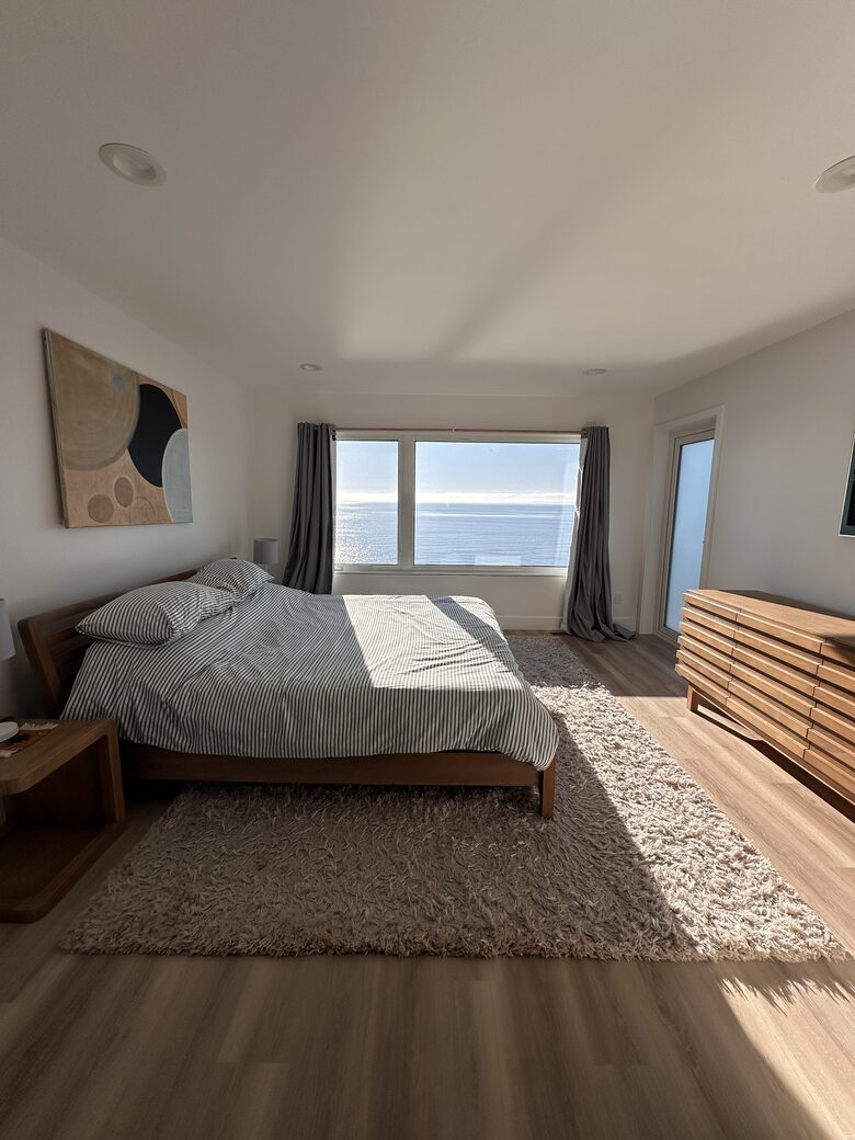 Bedroom Two (King Bed)