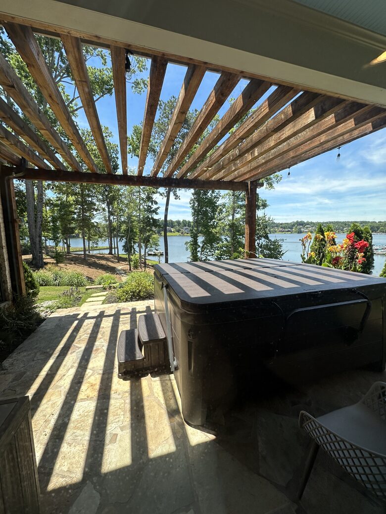 Lakefront Getaway - Newnan, Georgia