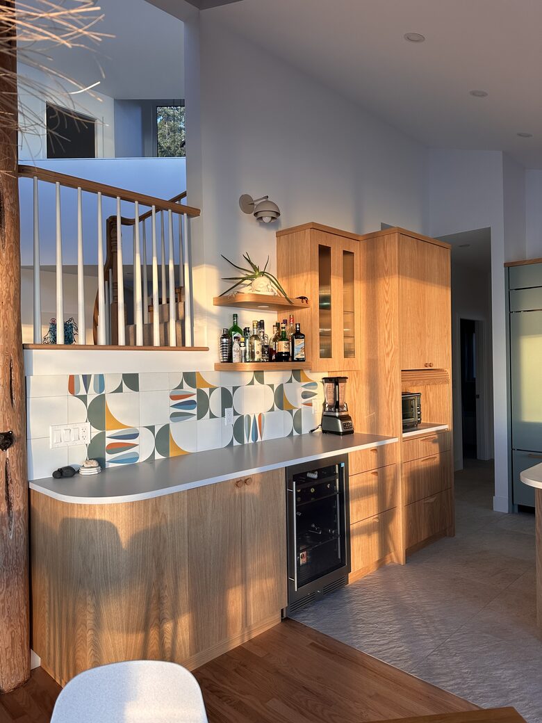 Bar and beverage fridge