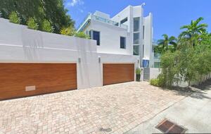 Modern Fort Lauderdale Residence - Fort Lauderdale, Florida