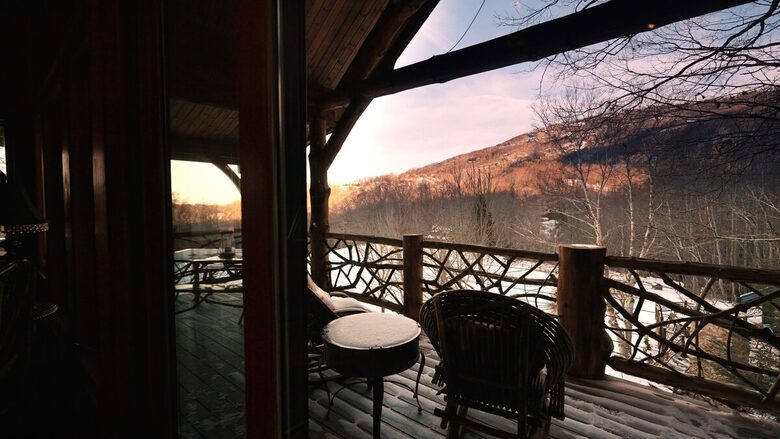 Treehouse at Fiddlehead Banner Elk - Banner Elk, North Carolina
