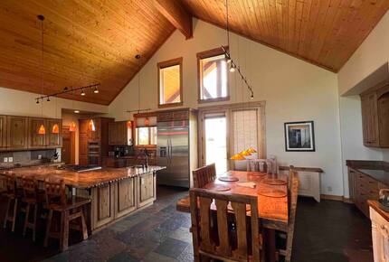 Serene Mountain Retreat with Panoramic Views - Victor, Idaho