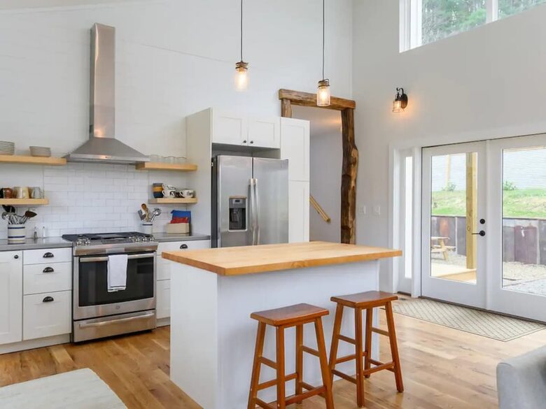 Idyllic Mountain by AvantStay | Outdoor Living - Asheville, North Carolina