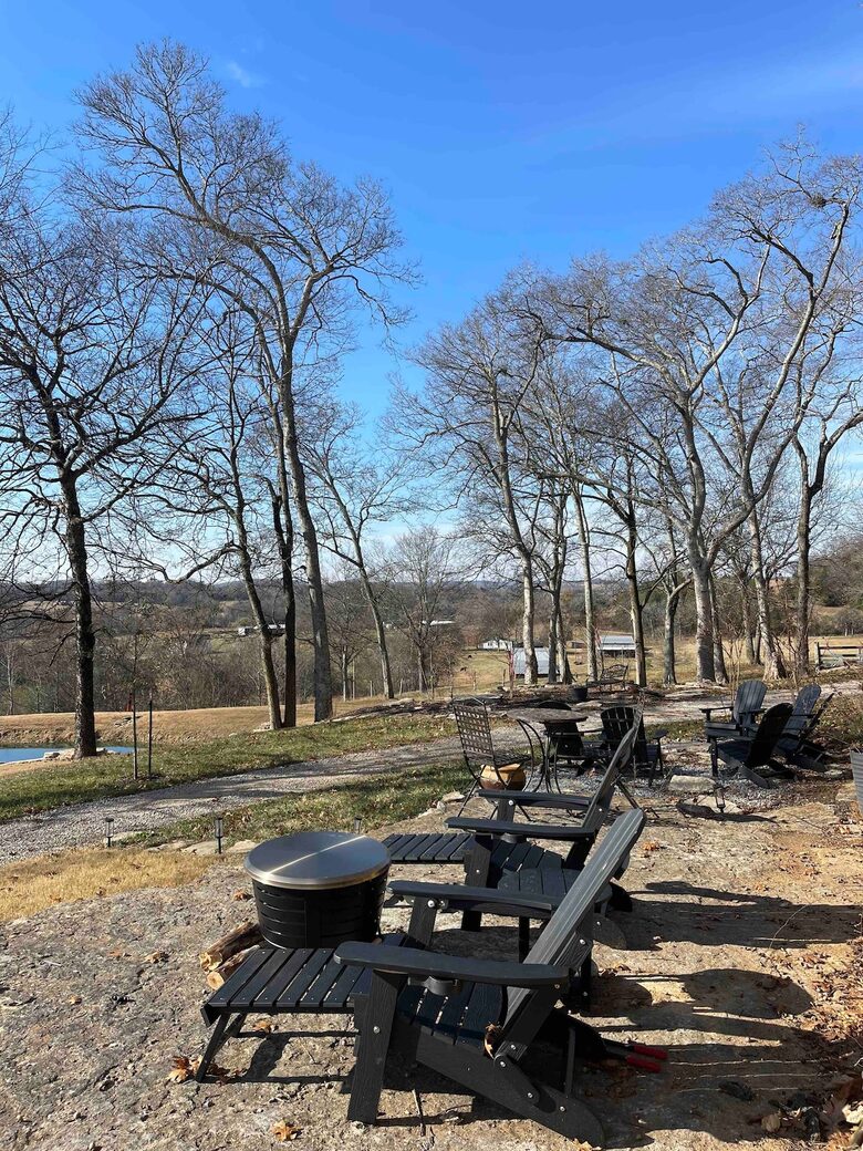 Sprawling 10-Acre Retreat in Scenic Ardmore - Ardmore, Tennessee
