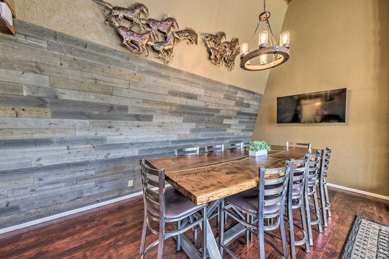 Ruidoso Retreat with Endless Amenities - Ruidoso, New Mexico