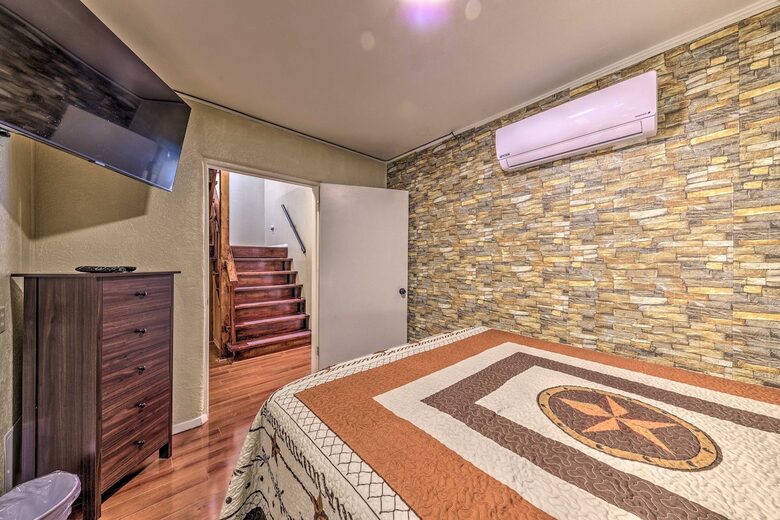 Ruidoso Retreat with Endless Amenities - Ruidoso, New Mexico