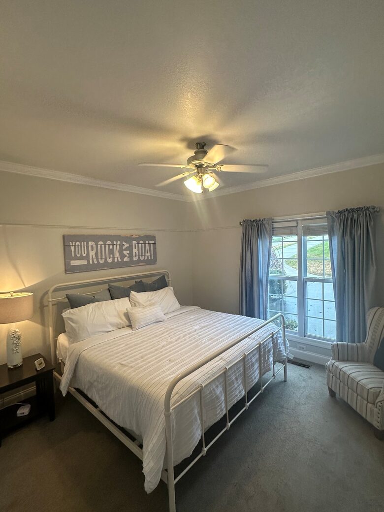 Spacious Waterfront Escape on Tim’s Ford Lake - Estill Springs, Tennessee