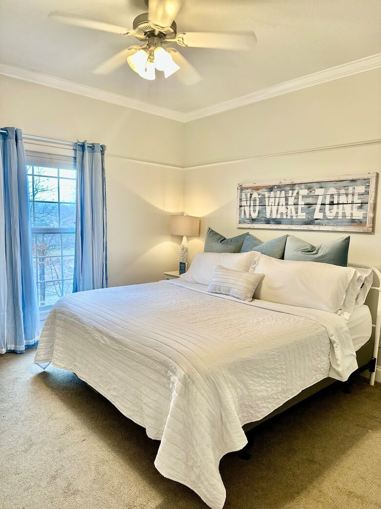 Spacious Waterfront Escape on Tim’s Ford Lake - Estill Springs, Tennessee