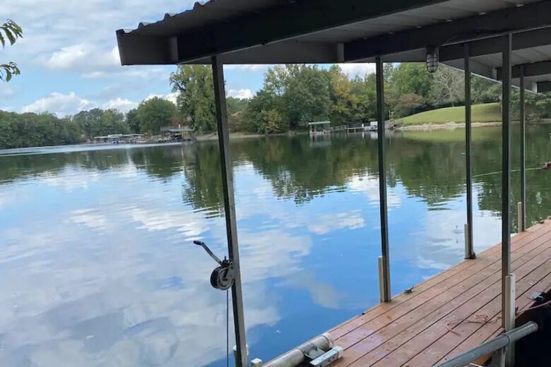 Spacious Waterfront Escape on Tim’s Ford Lake - Estill Springs, Tennessee