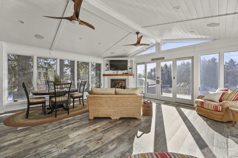 Luxury Berkshire Country Estate on 21 Acres - Pittsfield, Massachusetts
