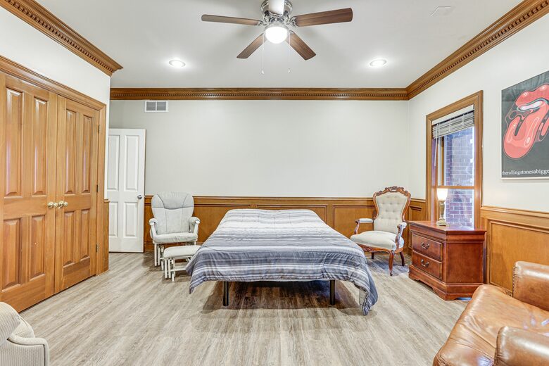 Bourbon Trail Country Home - Shelbyville, Kentucky